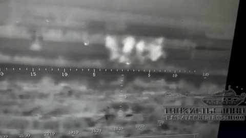 Our tankers destroy a group of enemy infantry at night