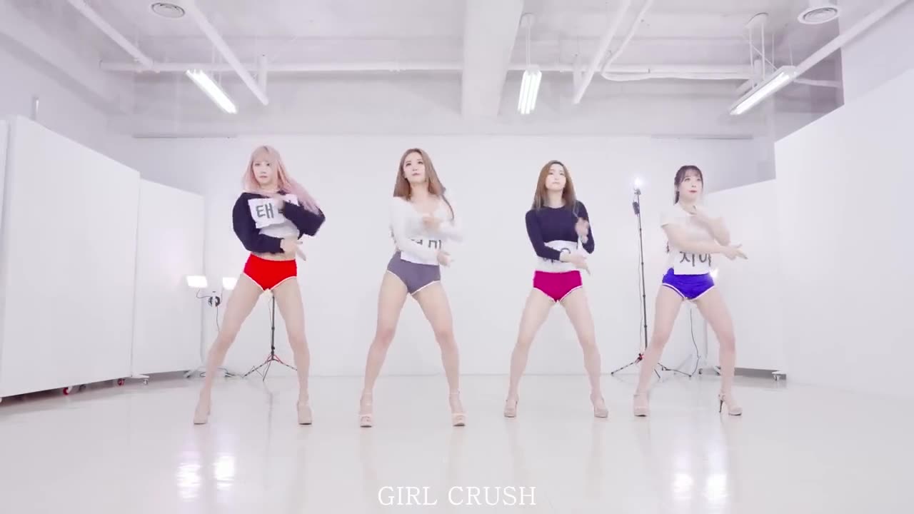 걸크러쉬(GIRL-CRUSH) - '오빠 나 믿지_(Oppa, Do you trust me_)' DANCE PRACTICE VIDEO