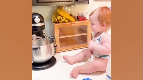 CUTE BABIES DANCING
