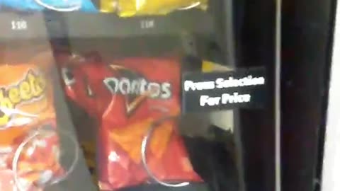 Man really wanted those chips! #wtf
