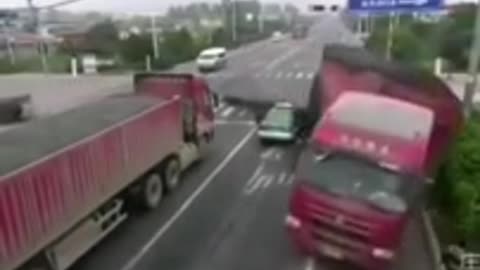 The world's best driving skills #shorts #trucks #supercars #cars #skills