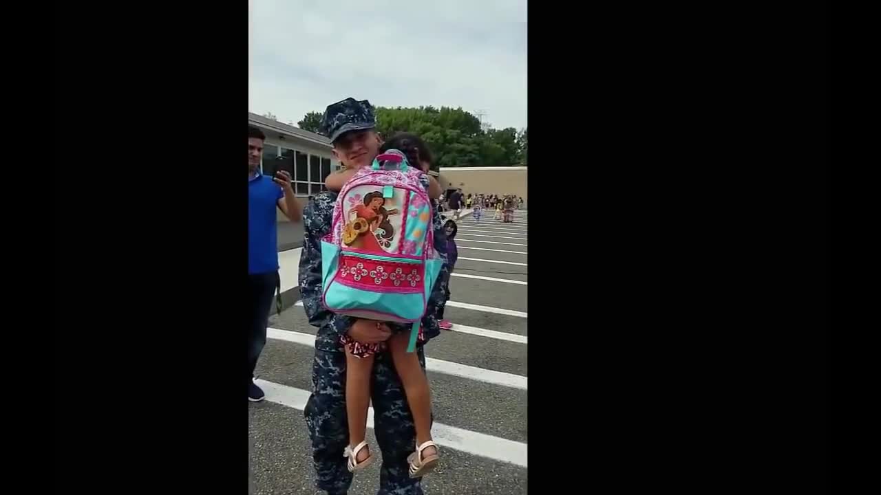 Most Emotional Military's Homecoming Compilation, Soldiers Welcome Home