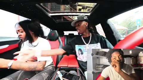 Quan Smoking Galaxy Gas in Front of Khia