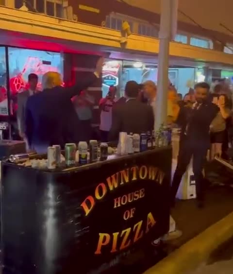 DanScavino Moments Ago—After speaking at the Lee County GOP Dinner,