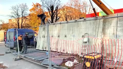 Bus stop bomb shelters built in Ukraine's Kharkiv