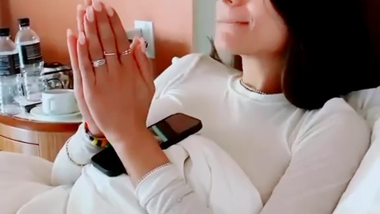 Watch Mia khalifa this amazing video for Motivation