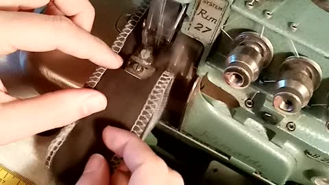 Rimoldi overlock sewing machine 4 threads