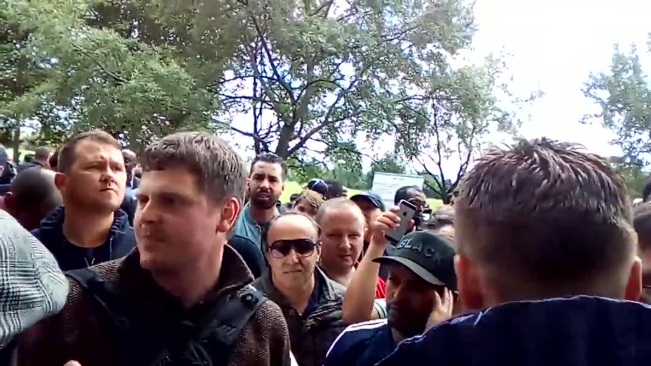 SPEAKERS CORNER BOB POINTS OUT ADULTERY IN THE QURAN PART 2