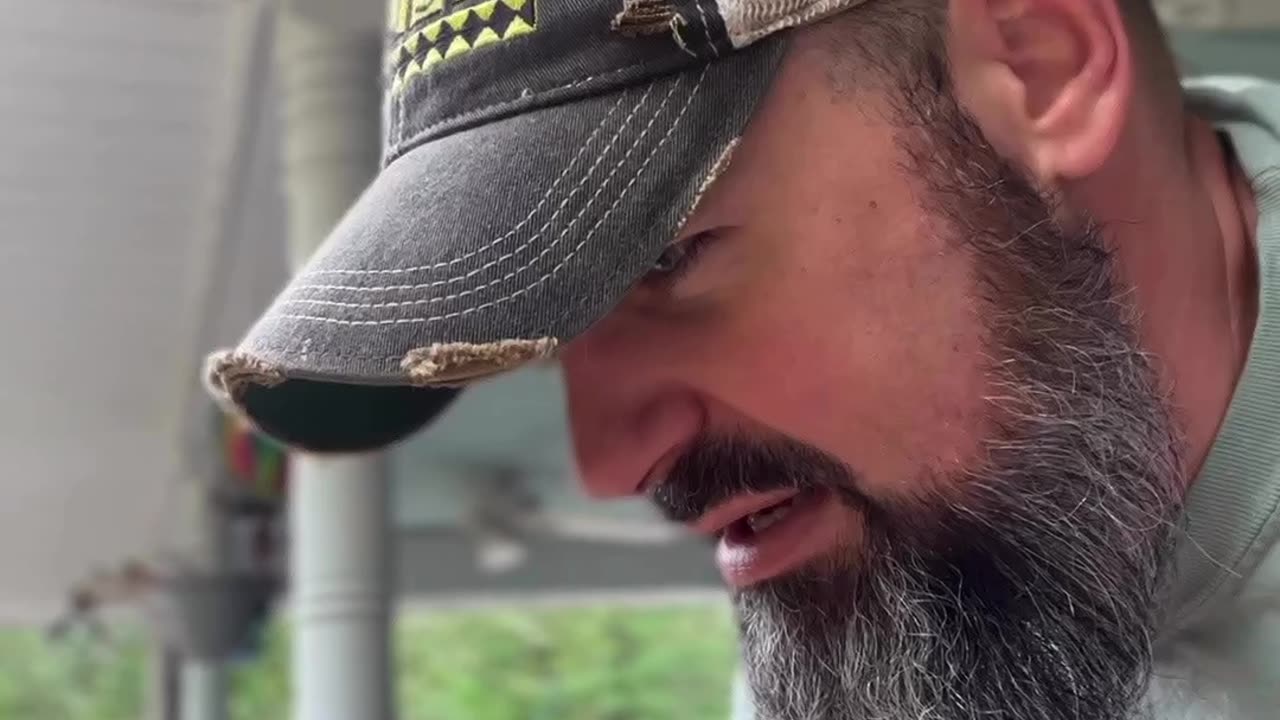 Cracker Barrel vs. Waffle House | Instagram