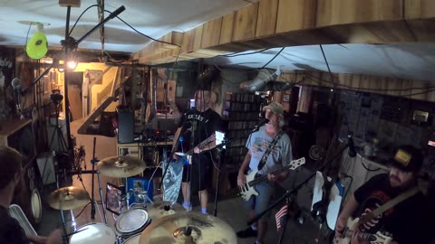 Nice Shot practicing "Borne to be wild" by Steppenwolf