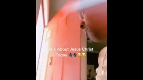 Guy Tries To Dodge Jehovah’s Witnesses