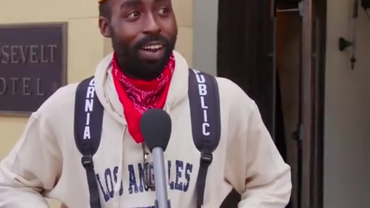 Mike Tyson Behind - densurda