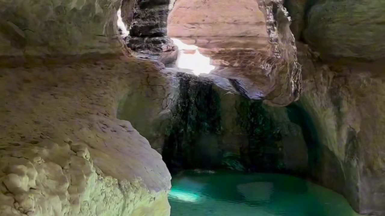تنگه شو تاریکو پارسیان