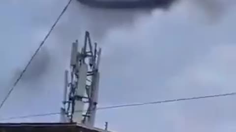 Metales reaccionando por frecuencias electromagneticas?