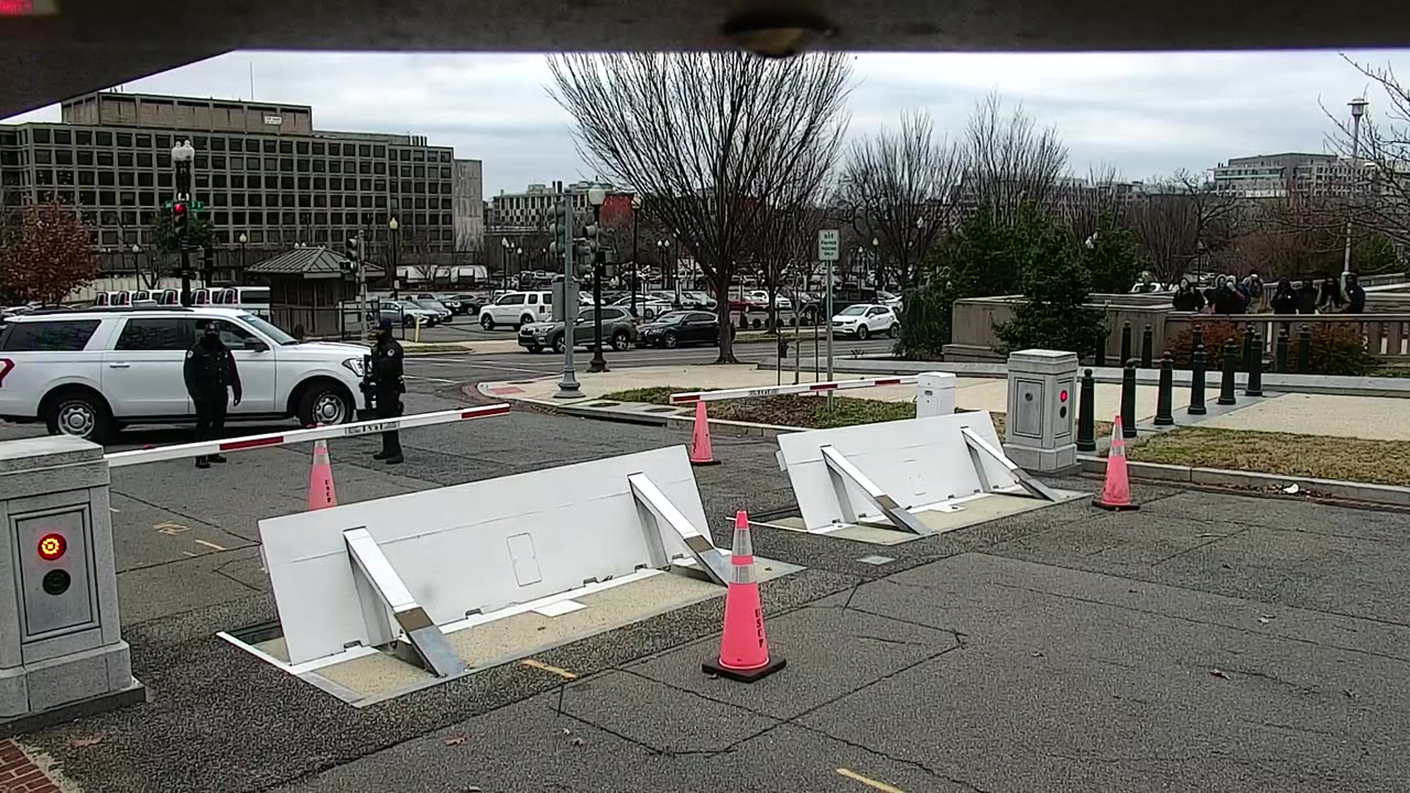 0754KIO00K10SCap-DSE_2021-01-06_14h40min01s290ms.mp4