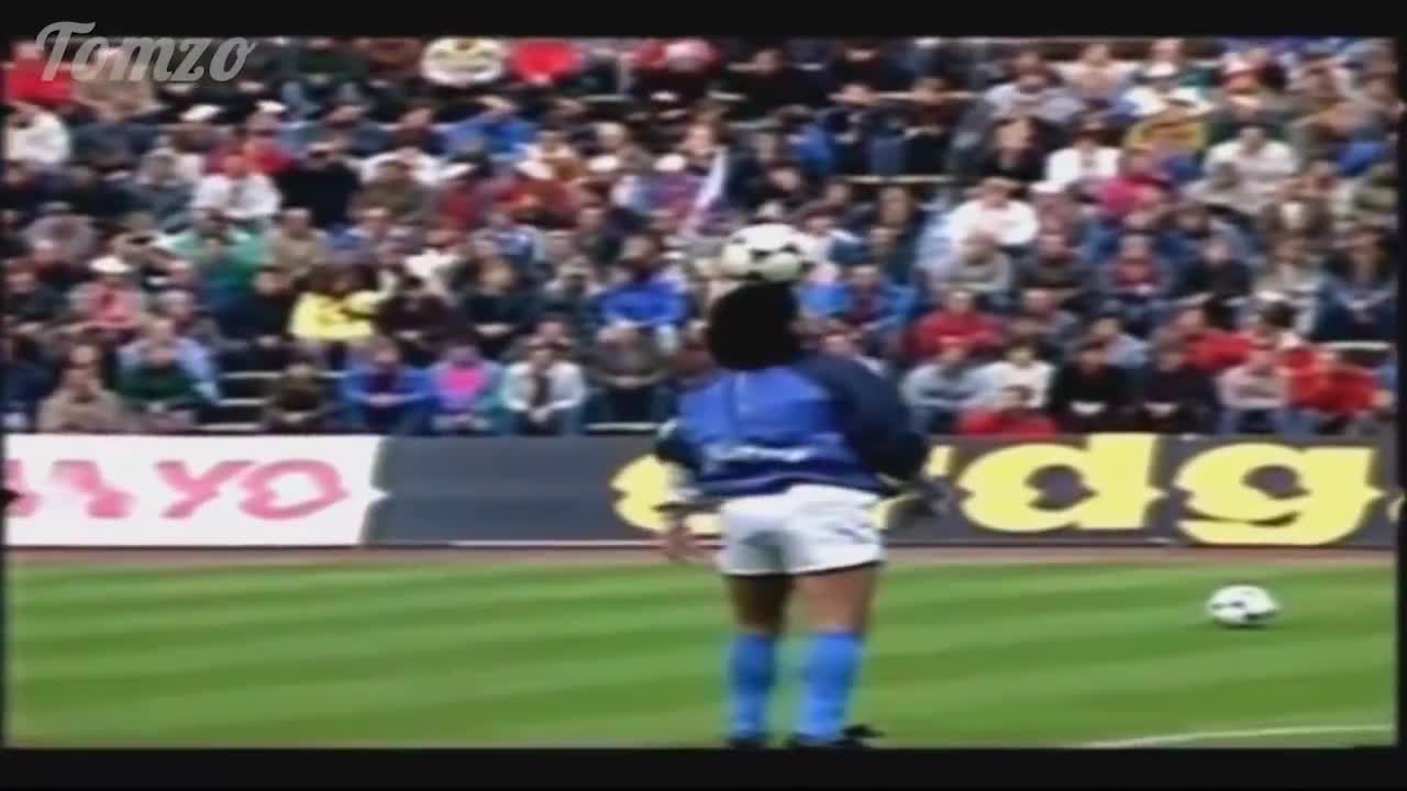 Diego Maradona Amazing Skills in Training