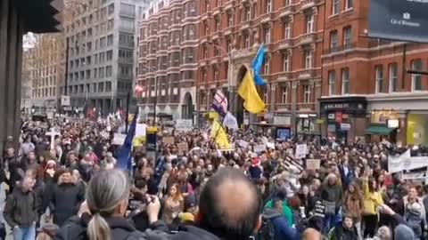 MASSIVE Turnout In London's Rally Against Jab Mandates