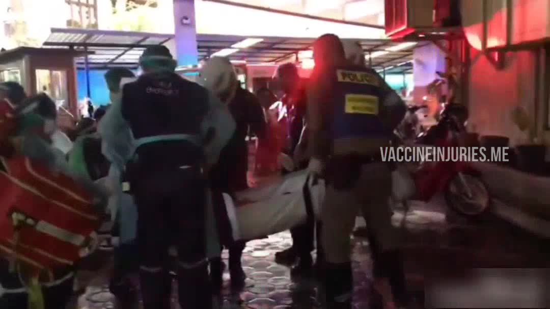 Man suddenly collapsed in parking lot