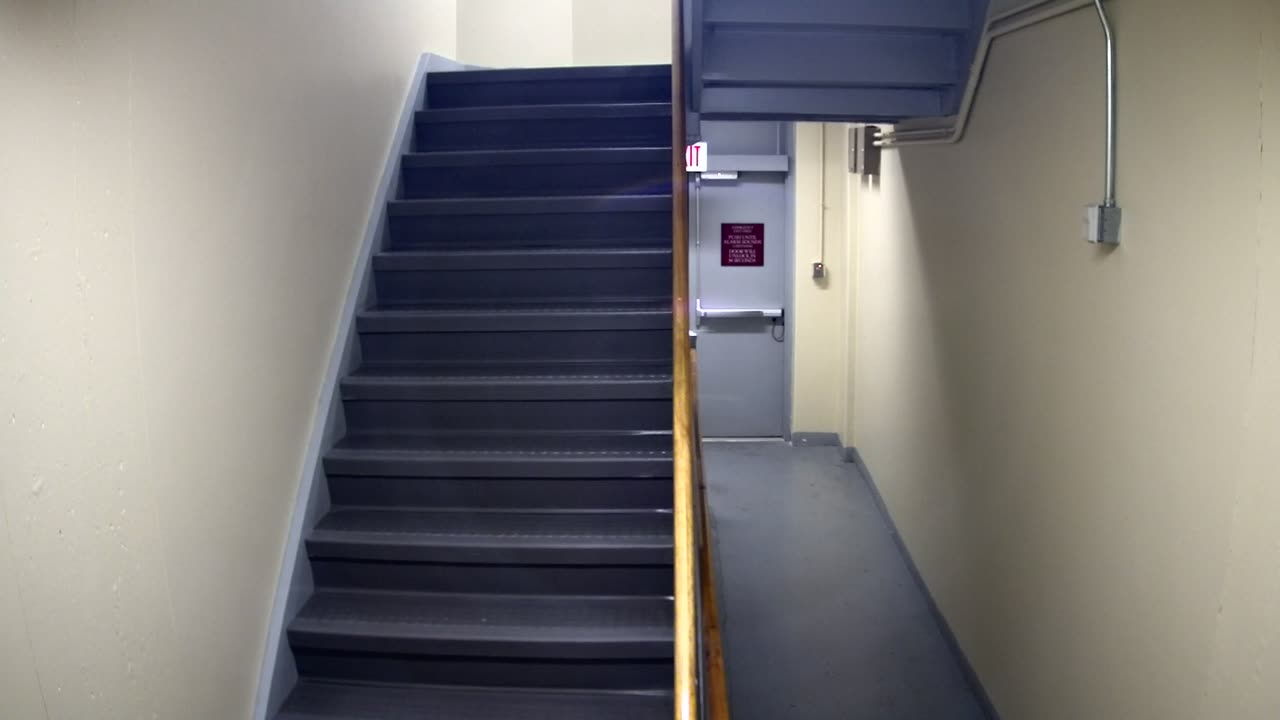 3865FHOB01Stair10_2021-01-06_09h40min00s893ms.mp4