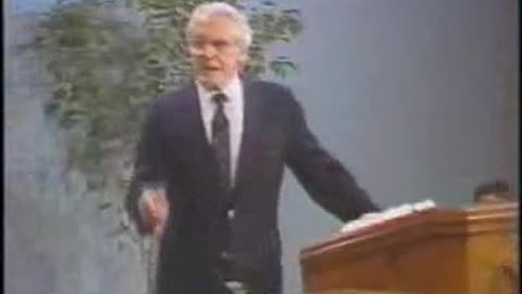 Leonard Ravenhill: Laodicean Church