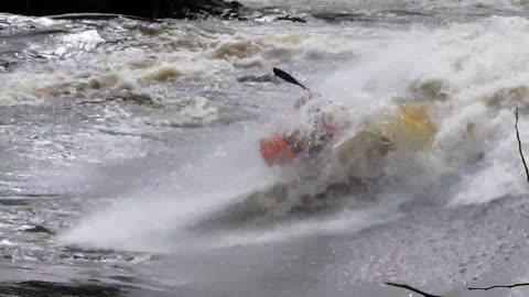 Insane Kayaking Down The Ottawa River! That Looks Extreme