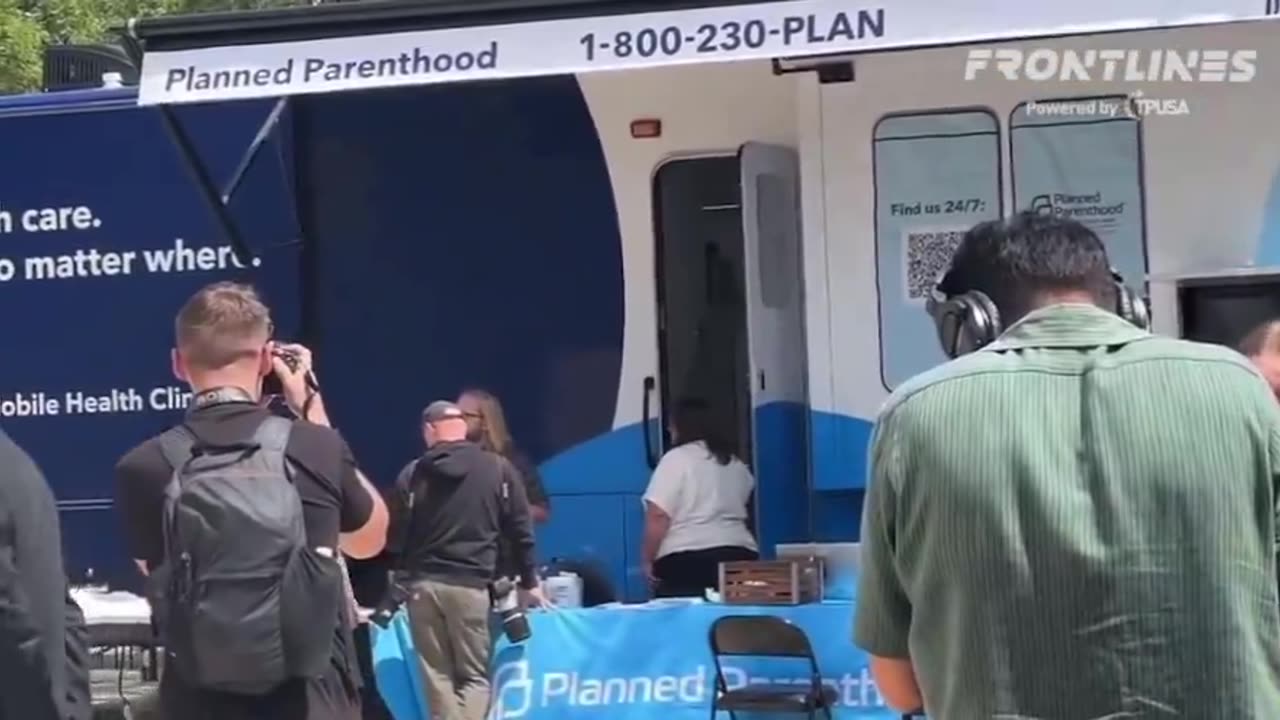 Step right up, folks, get your reproductive rights sorted while you finger paint a Hamas flag!
