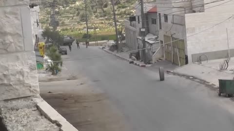 instant karma Israeli army vs Palestinian tire