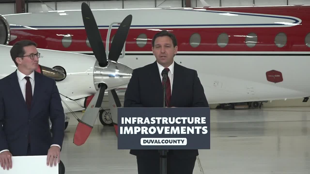 DeSantis Responds To Reports That Apple Threatened To Remove Twitter From App Store