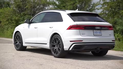 2019 Audi Q8 Review - Smooth and Relaxing