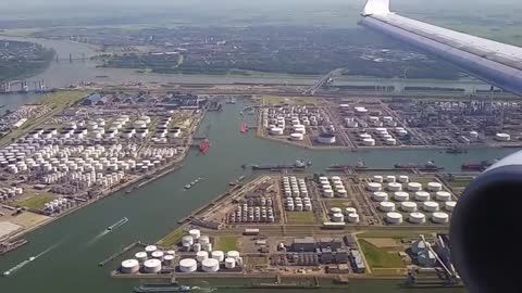 Landing Transavia 737 op Rotterdam Waanzinnige aanvliegroute