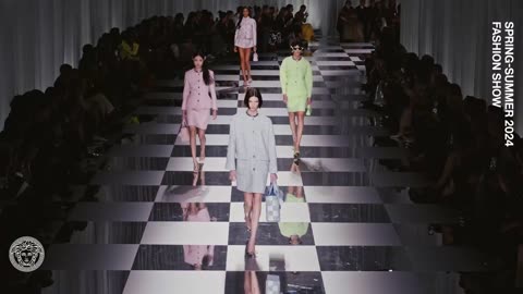 Versace Spring-Summer 2024 _ Fashion Show _ Versace