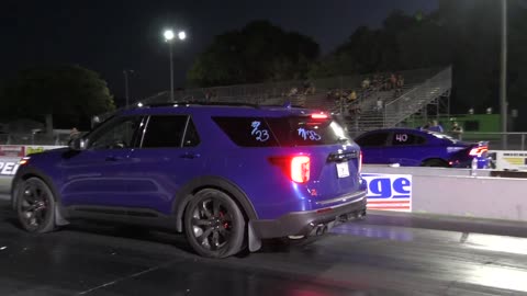 Charger Scatpack vs Ford Explorer ST