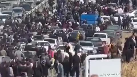 Riots involving 10,000 people have taken place in the Iranian city of Saqez