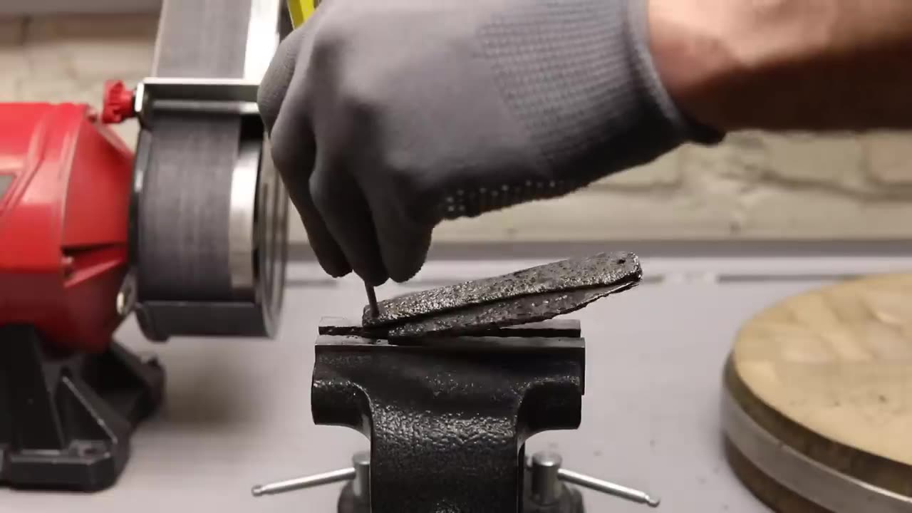 Restoration of a 105-Year-Old Rusty Pocket Knife