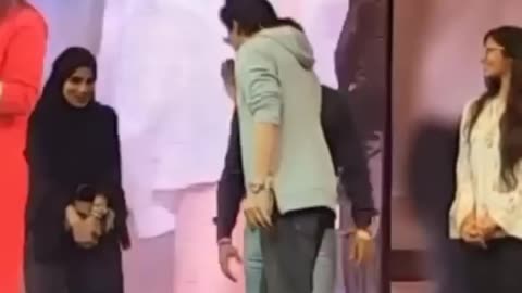 Shahrukh Khan and muslim girl Viral video🔥 #shorts #rumble #youtubeshorts #shortsviral