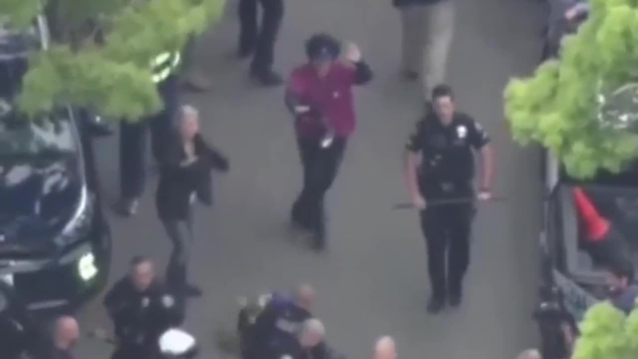 Outside Rush & Fight between students LIVE