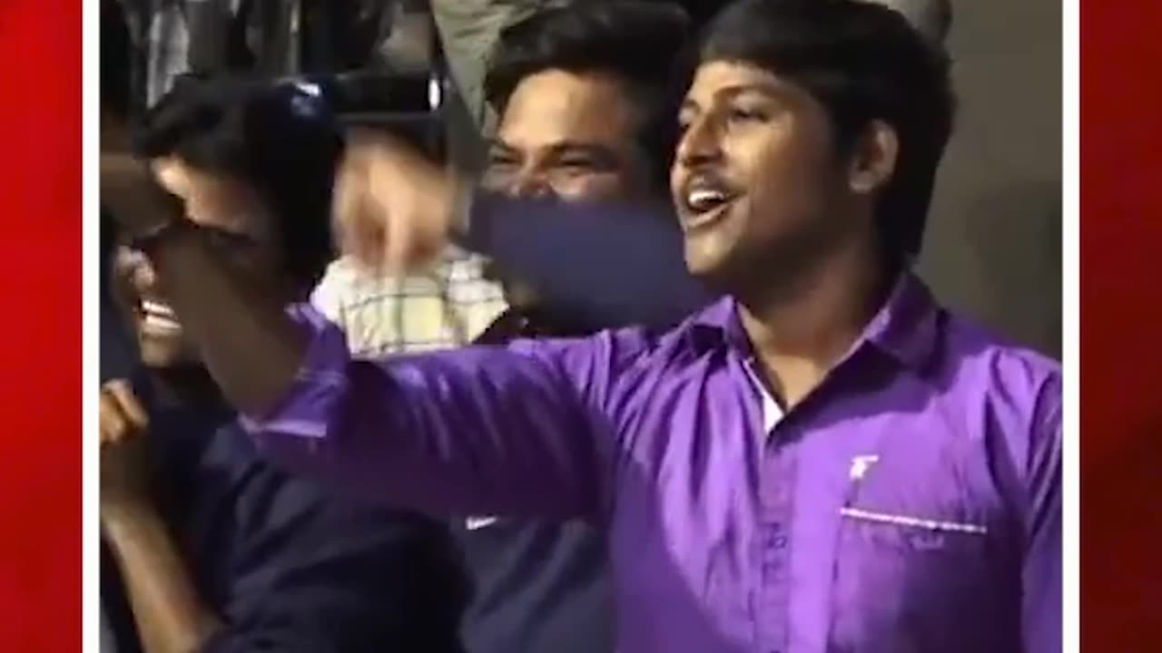 మెగాస్టార్ టైమింగ్ చూశారా? నవ్వులే నవ్వులు #chiranjeevi in #zebra #event #viralvideo | FBTV NEWS