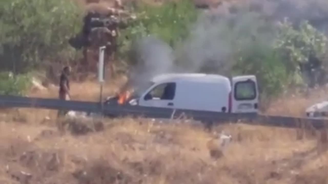 Israel attacks lebanon