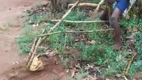 How to operate a crane heavy metal