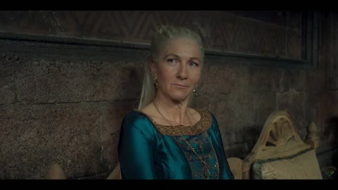 Emilia Clarke Arrives in House of the Dragon Episode