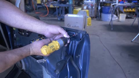 How to remove a door window molding - 2008 Subaru Forester