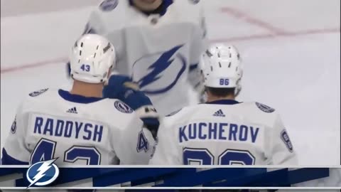 TBL@PHI: Kucherov scores goal against Samuel Ersson
