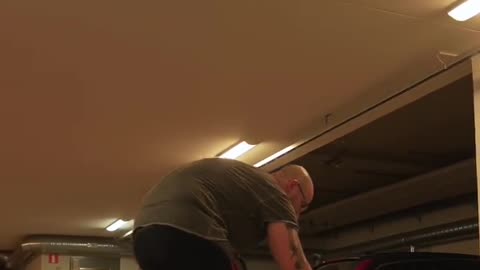 The mirror manipulation method of God