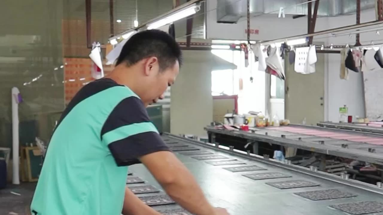 silk screen printing #printing #bags #bagfactory #producing #factory #fyp #foryou #OEM #supplier