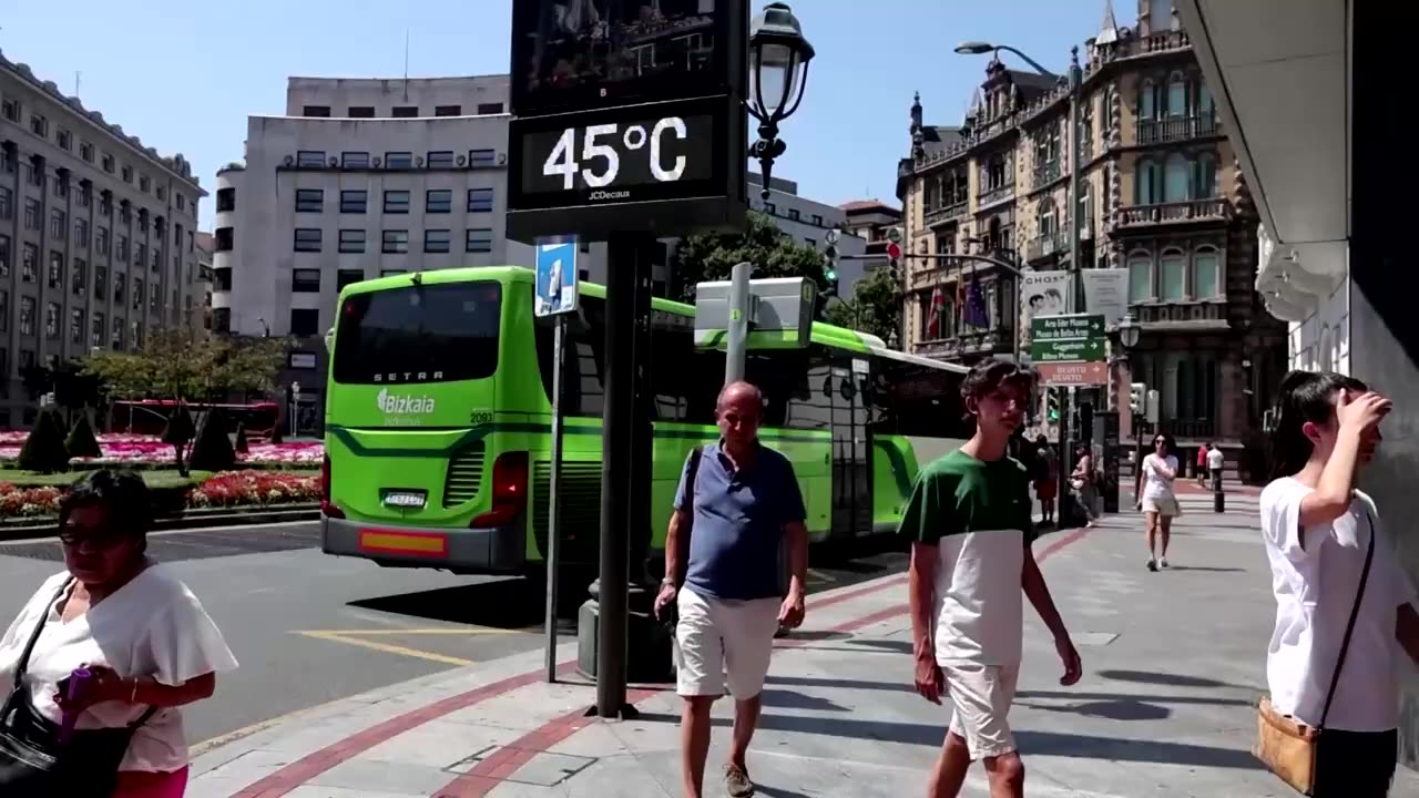 Over 47,000 heat-related deaths in Europe last year, report finds | REUTERS