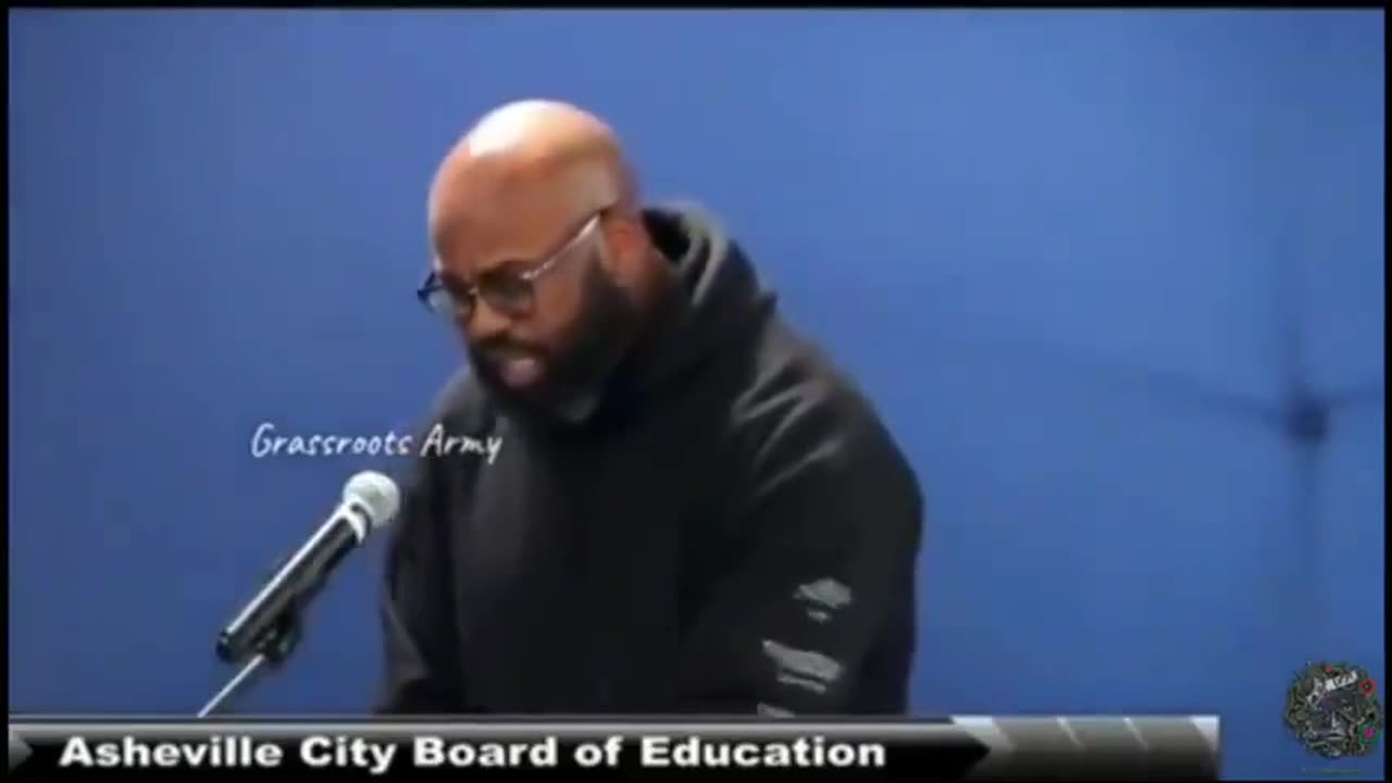 SCHOOL PORNOGRAPHY - WHY DO POLITICIANS NEVER STAND UP FOR THE TRUTH LIKE THIS MAN