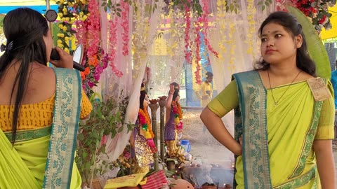 Sanwali Saloni Teri Jheel Si Aankhen, HareKrishna