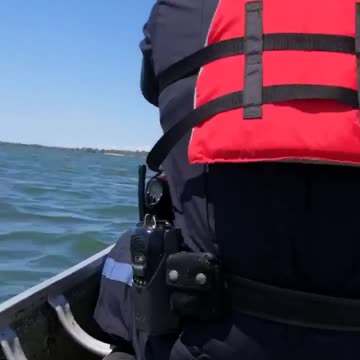 3 Ontario Teens Helped OPP In An Intense Lake Erie Rescue While Out Fishing (PHOTOS)