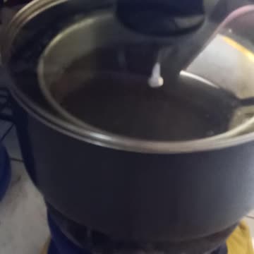 Baking Cakes with an Improvised Oven