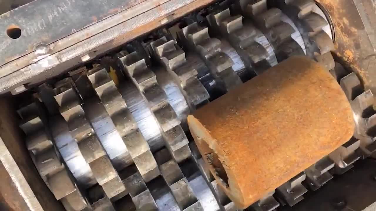 33The Model 1000 Shredder is so powerful it shreds any steel